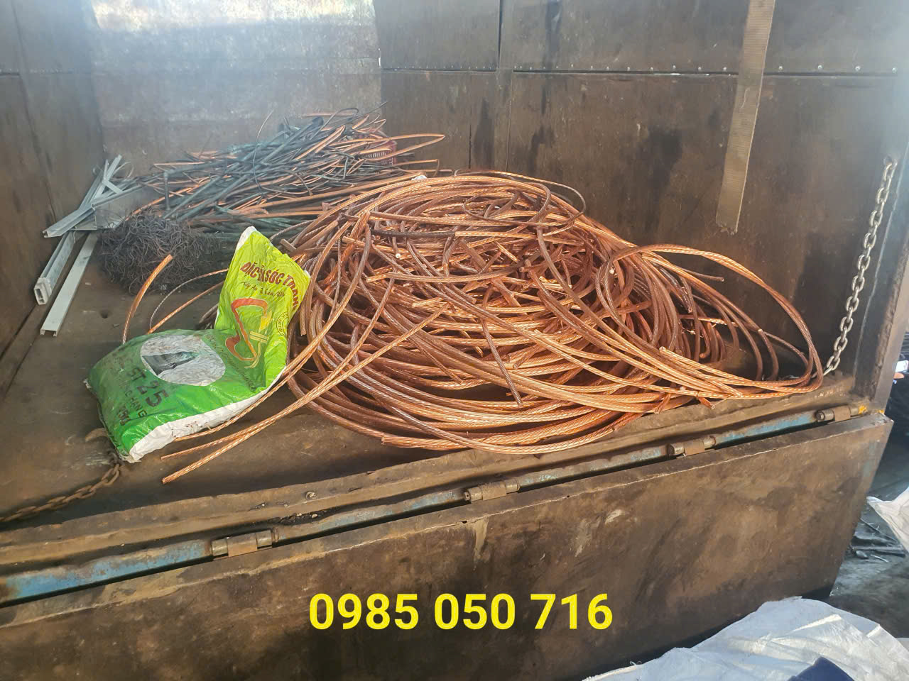 đồng phế liệu thu mua tại công trình quận 9