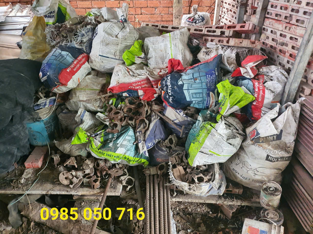 mua cùm giàn giáo cũ 