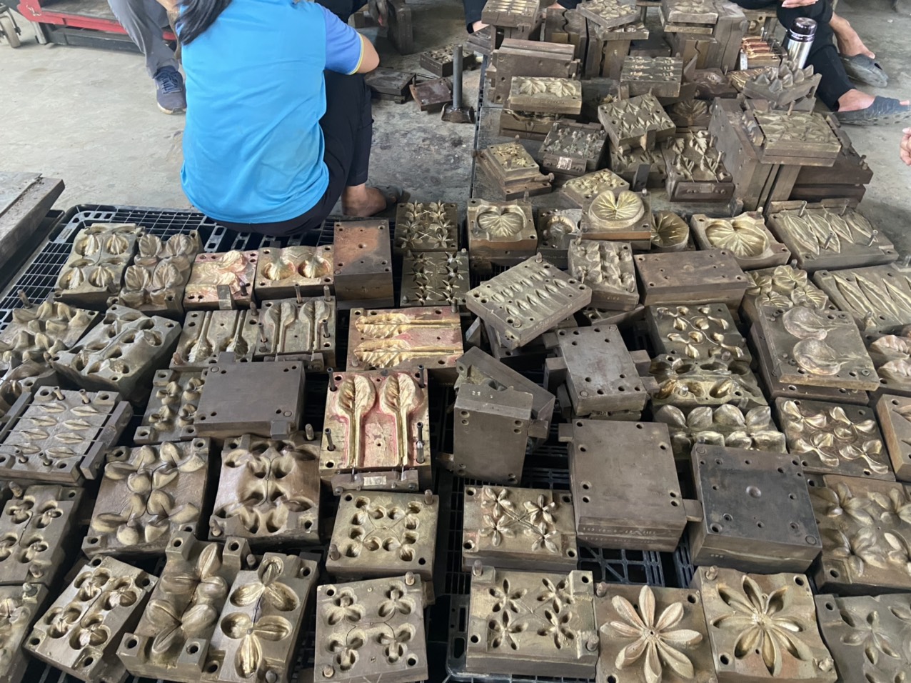 thu mua dong vang phe lieu